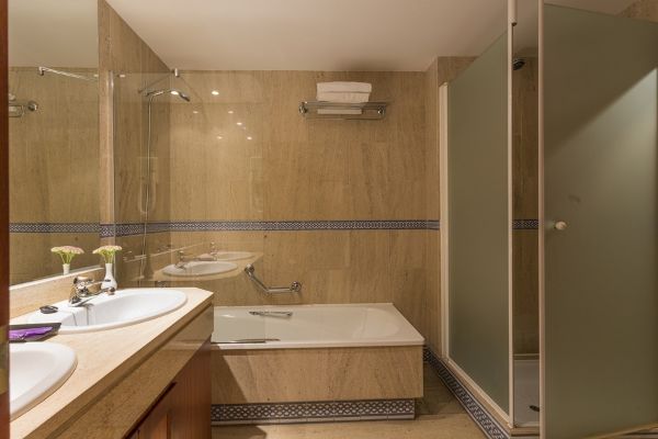 AYRE HOTEL CORDOBA (Córdoba)